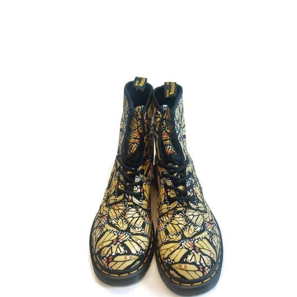 Dr. Martens 1460 Womens Size 8 Leather 8 Eye Lace Up Boots Butterfly Print - Picture 3 of 9